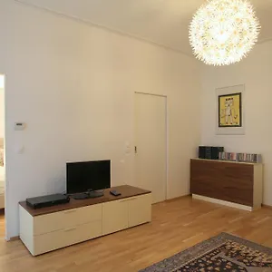 moderne-stadtwohnung-mit-balkon.vienna-besthotels.com/